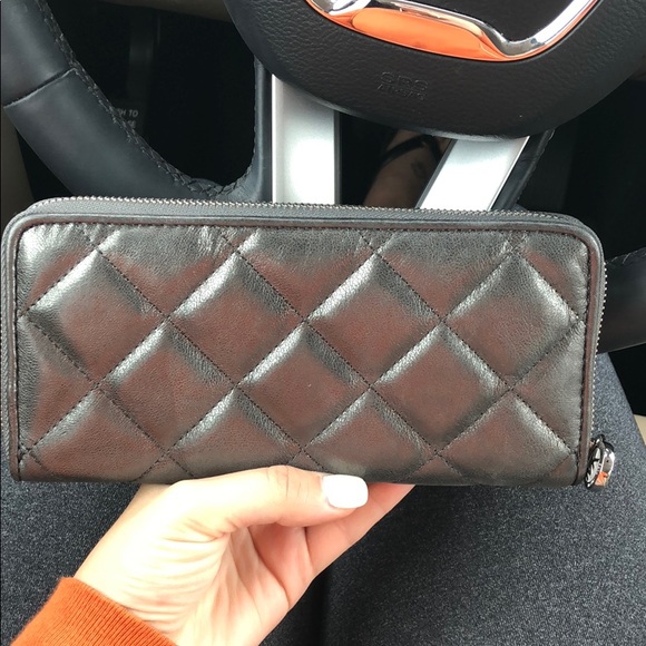 Gunmetal metallic Michael Kors wallet - Picture 3 of 5